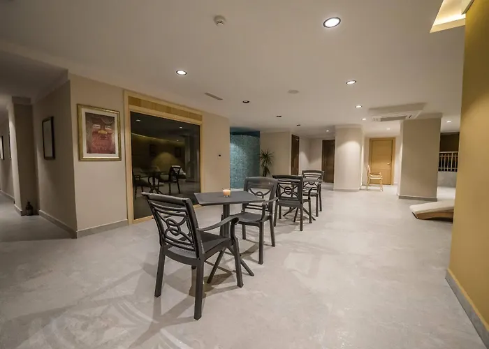 Random By Lookbookholiday 3*