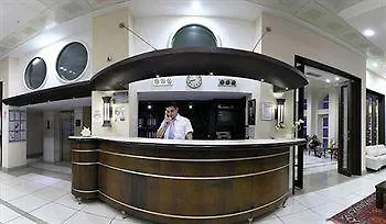 Random By Lookbookholiday 酒店