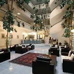 Hotel Random By Lookbookholiday 3*