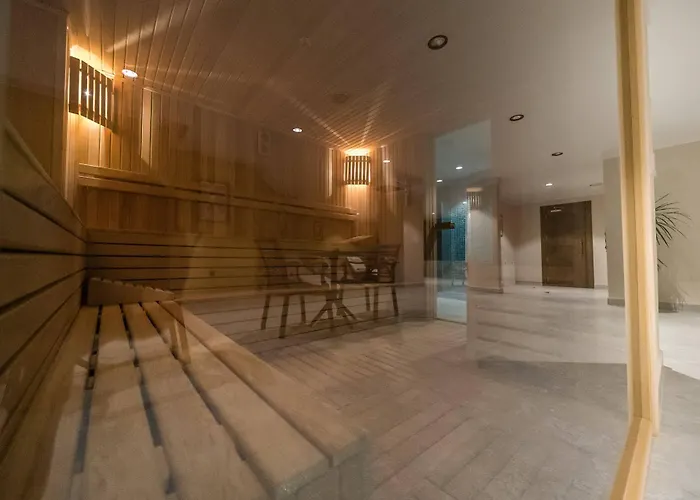 Random By Lookbookholiday فندق