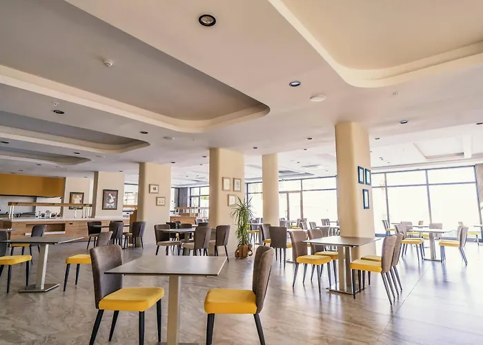 Random By Lookbookholiday ホテル 3*