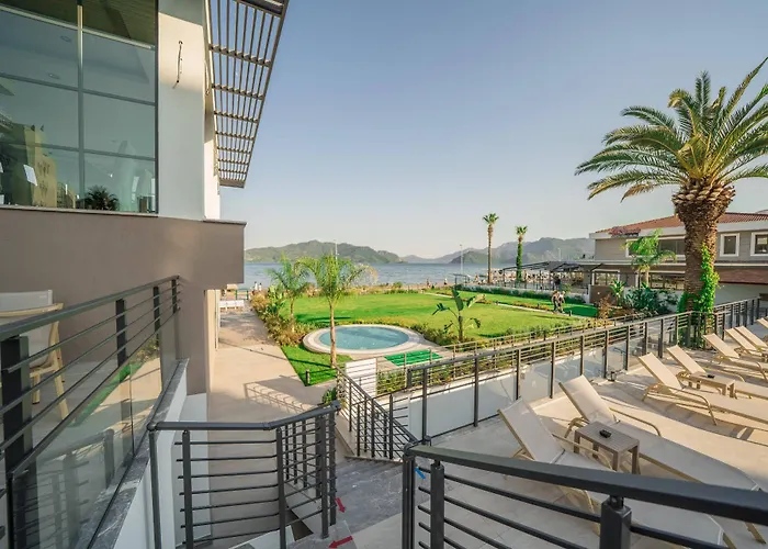 Random By Lookbookholiday ホテル 3*