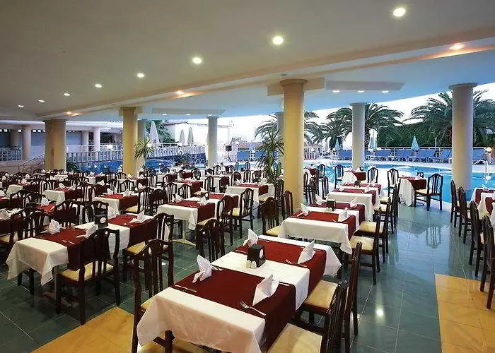 Random By Lookbookholiday 3* マルマリス