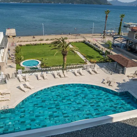 Otel Random By Lookbookholiday Marmaris