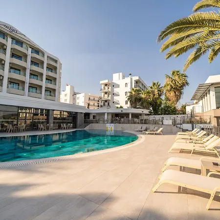 Otel Random By Lookbookholiday Marmaris