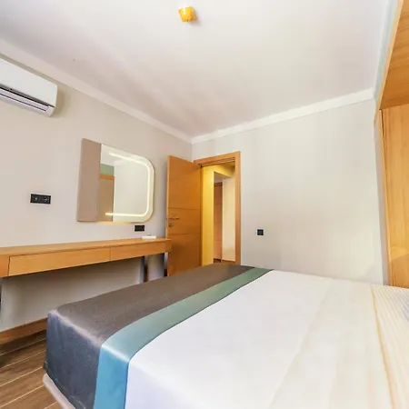 Otel Random By Lookbookholiday Marmaris