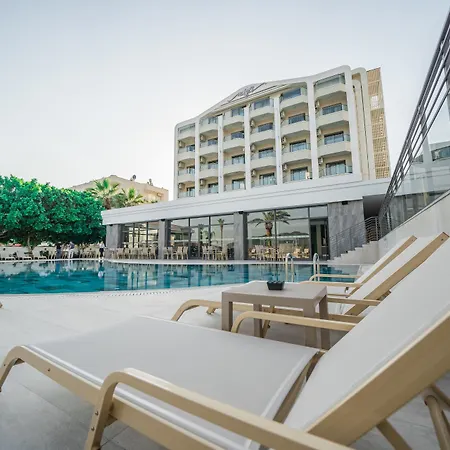 Otel Random By Lookbookholiday Marmaris