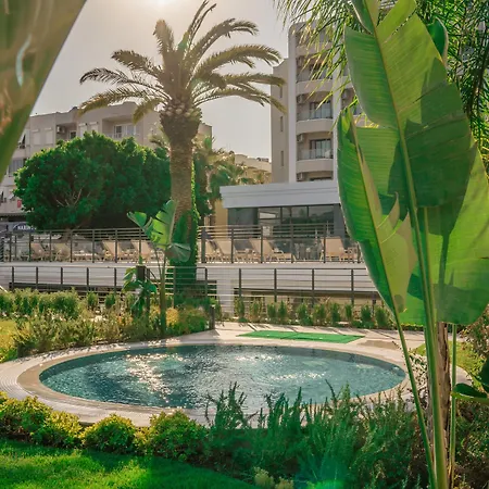 Random By Lookbookholiday Otel Marmaris