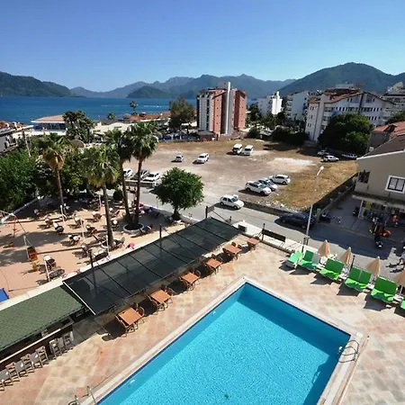 Random By Lookbookholiday Otel Marmaris